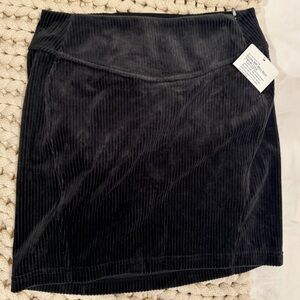 lululemon - velvet scuba skirt